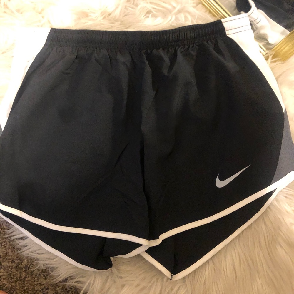 Nike women’s running shorts
